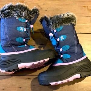 Kamik Snowgypsy girls insulated snow boots sz 3  sold out navy/teal/pink!